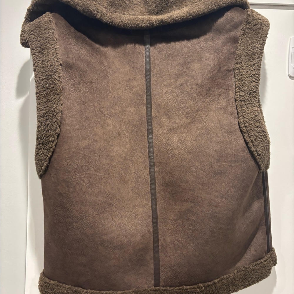 Frye Brown Sherpa-Lined Zip Vest - Picture 3 of 4